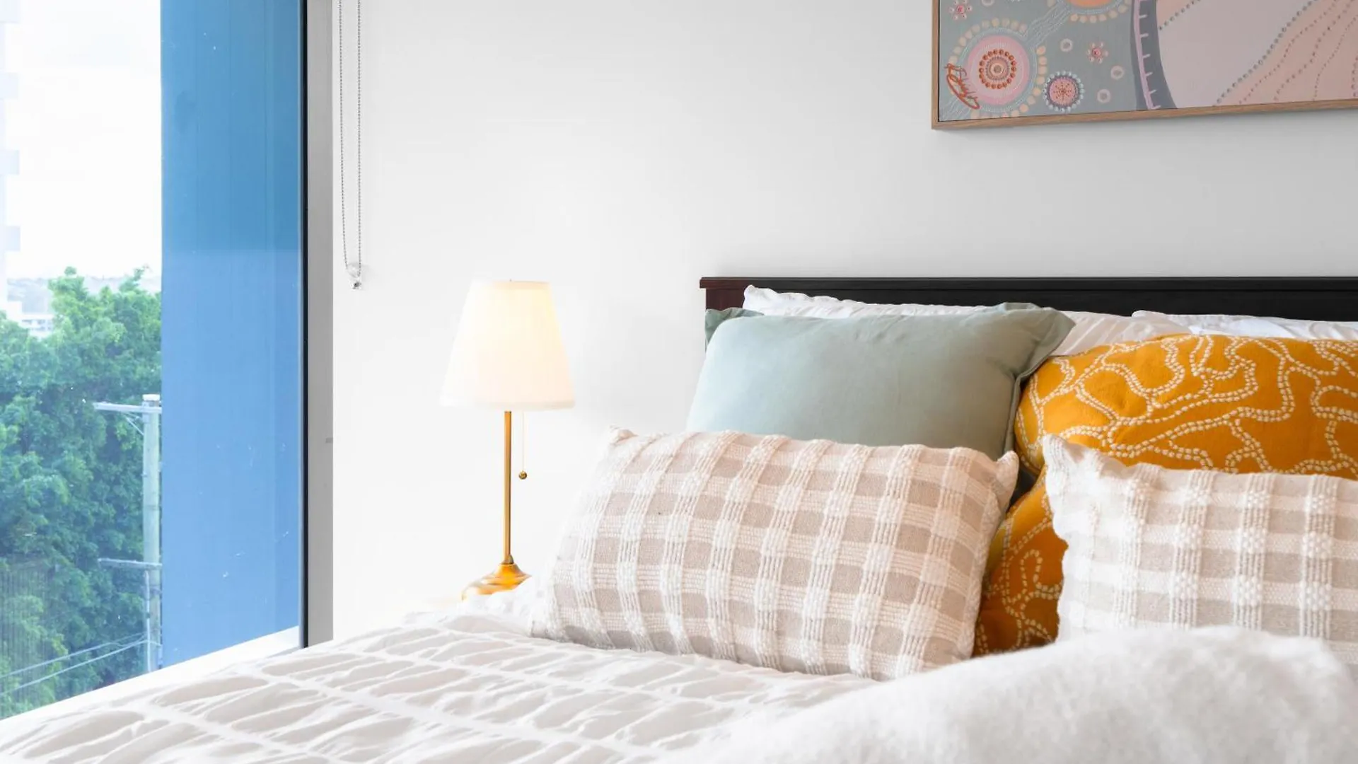 Modern And Stylish Apt With Large Balcony And Parking! Brisbane Apartamento